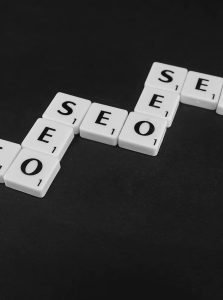 Kaip valdyti daugiakalbes svetaines, kad pasiektumėte tikslinę auditoriją